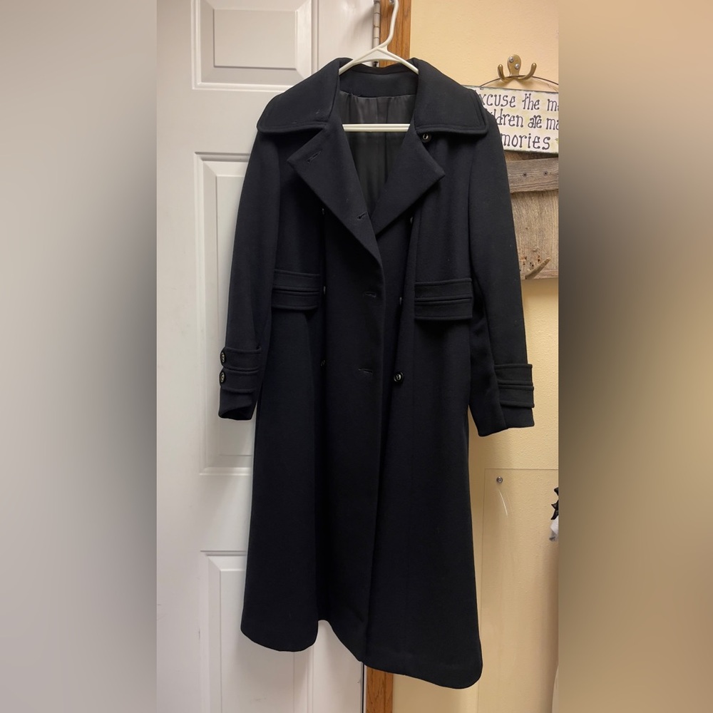 Elegant Vintage Black Coat - Stevens Forstmann Fabric